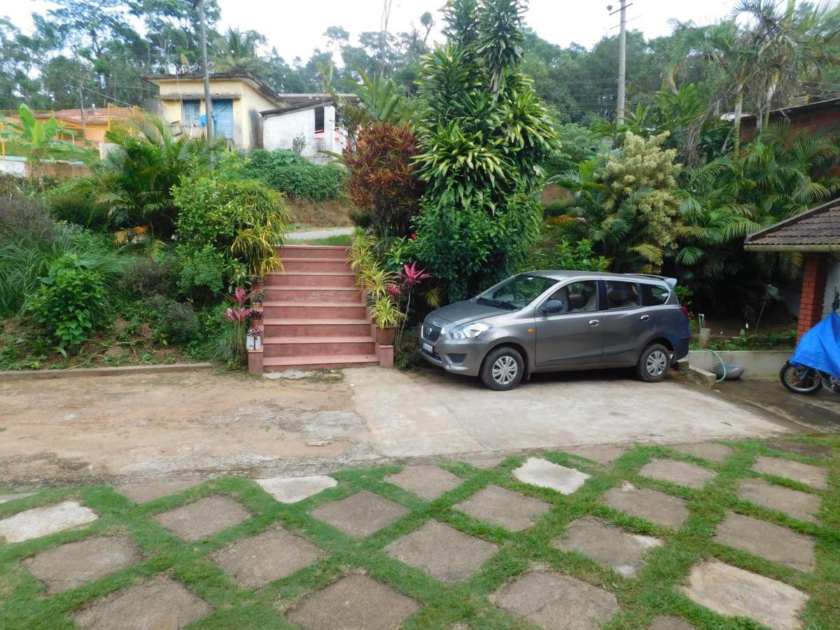 Cauvery Homestay Somvārpet Exteriör bild
