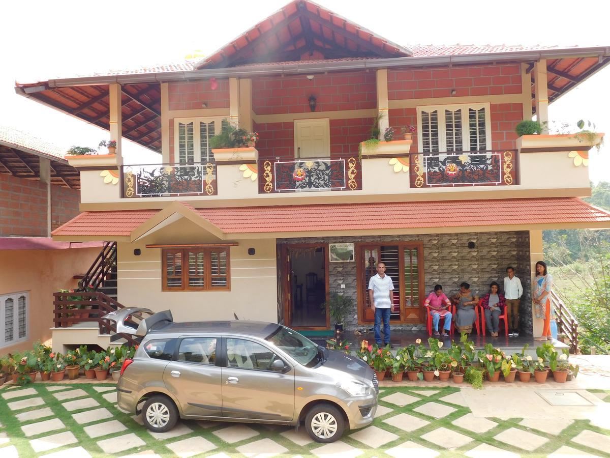 Cauvery Homestay Somvārpet Exteriör bild