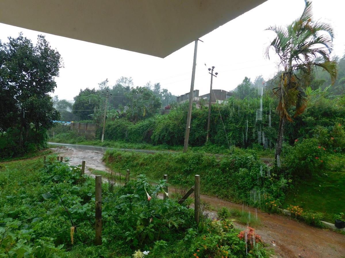 Cauvery Homestay Somvārpet Exteriör bild