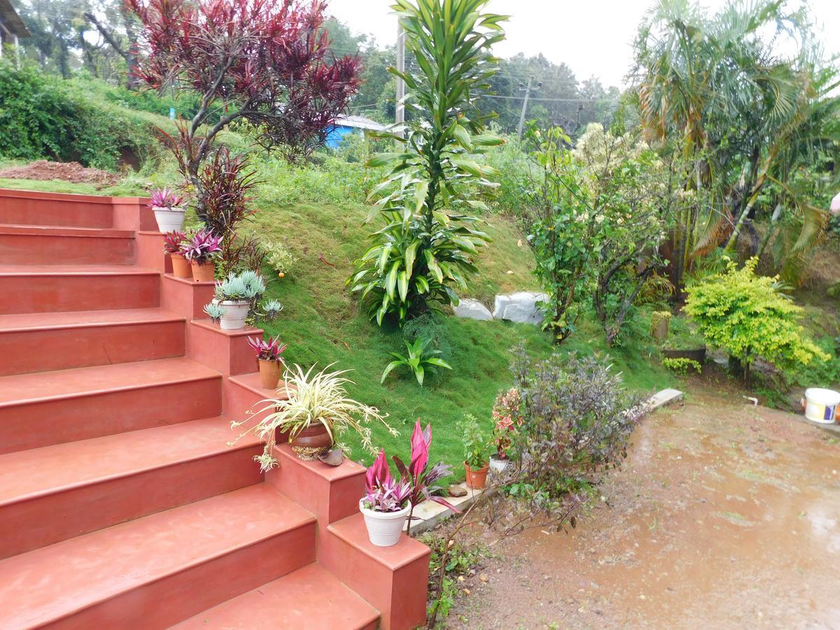 Cauvery Homestay Somvārpet Exteriör bild